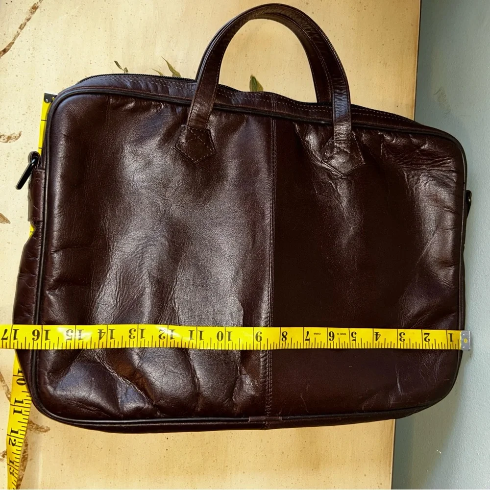 Winn Brown Leather Zip Top Briefcase Bag